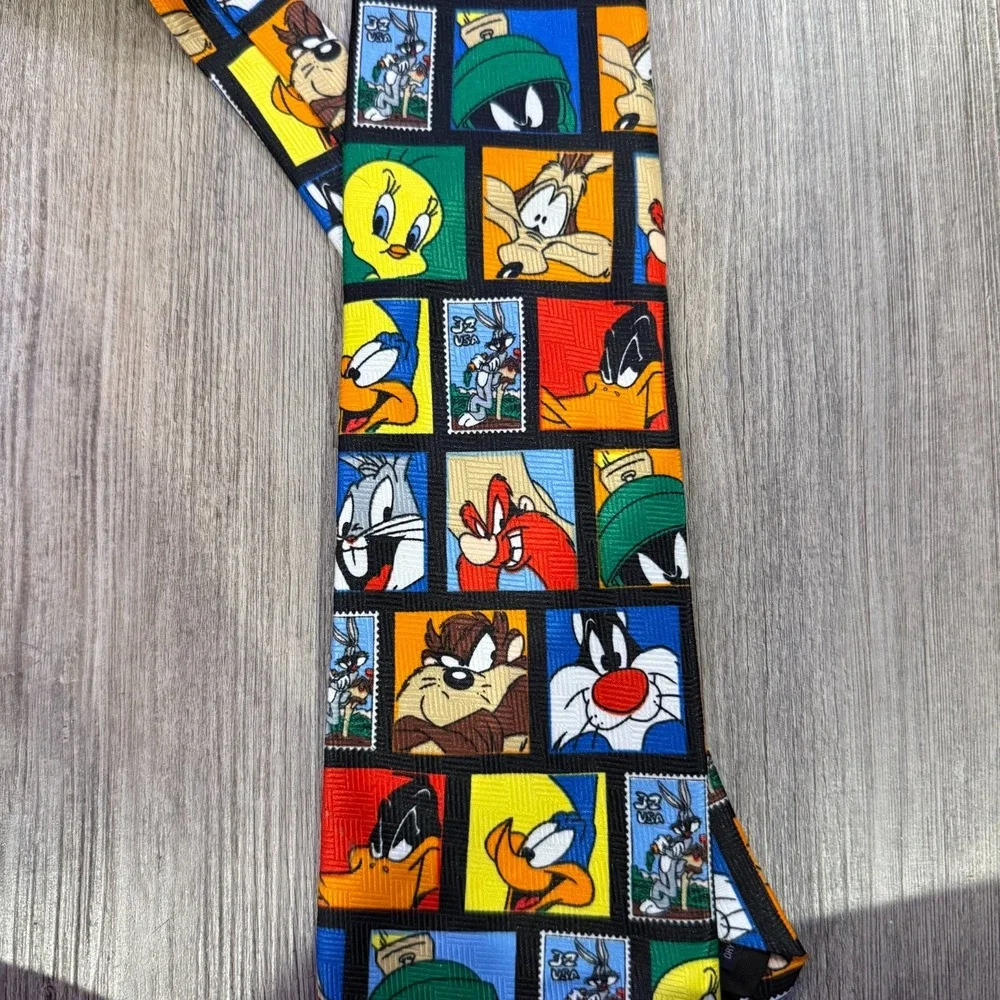 Looney Tunes Vintage 90's Stamp Collection Characters‎ Tie